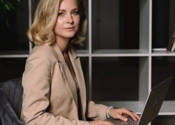 Чем отличаются онлайн сессии с психологом: их особенности и преимущества