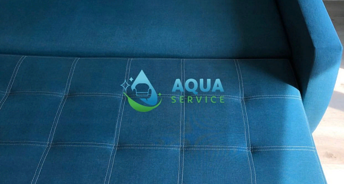 Выездная химчистка диванов: достоинства и суть услуги