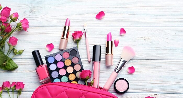 Особливості вибору та купівлі косметички у магазині Тидіві: на що звернути увагу насамперед