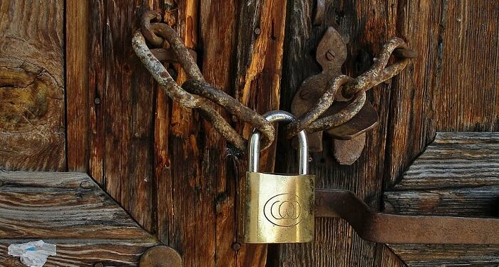 Навісний замок на двері: основні види та правила вибору