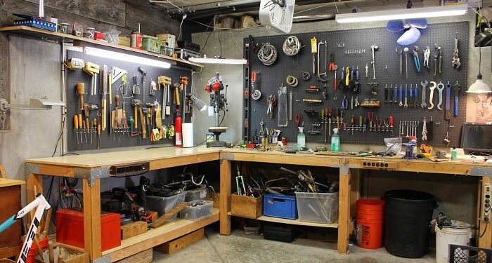 Оснащаем гараж полезным инструментом