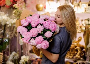 Замовлення квітів в онлайн-магазині у Києві: переваги послуги