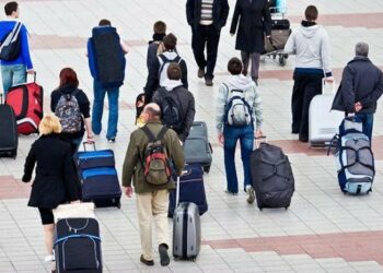 Правильно ли если ученые уезжают из Украины в Америку