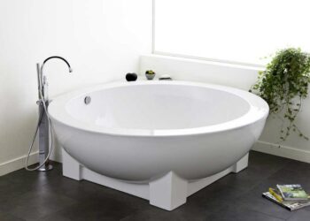 Кому подойдет круглая ванна