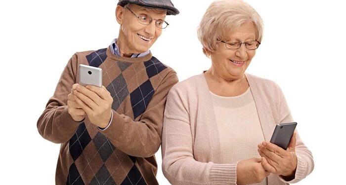 Как выбрать смартфон для пенсионеров: ключевые критерии и полезные советы