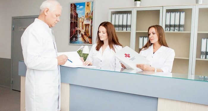 Прозрачные цены и понятные услуги: что отличает частную клинику от государственной