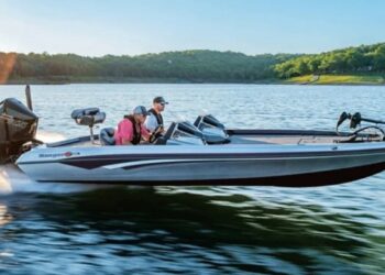 Around the World by boat: real stories from people who actually did it