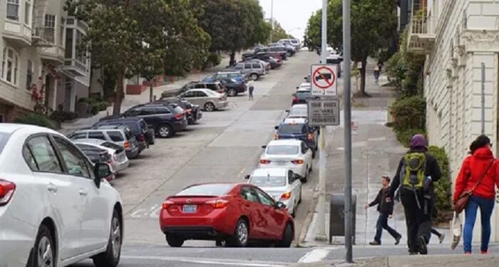Инструкция парковки на склоне: как правильно парковаться
